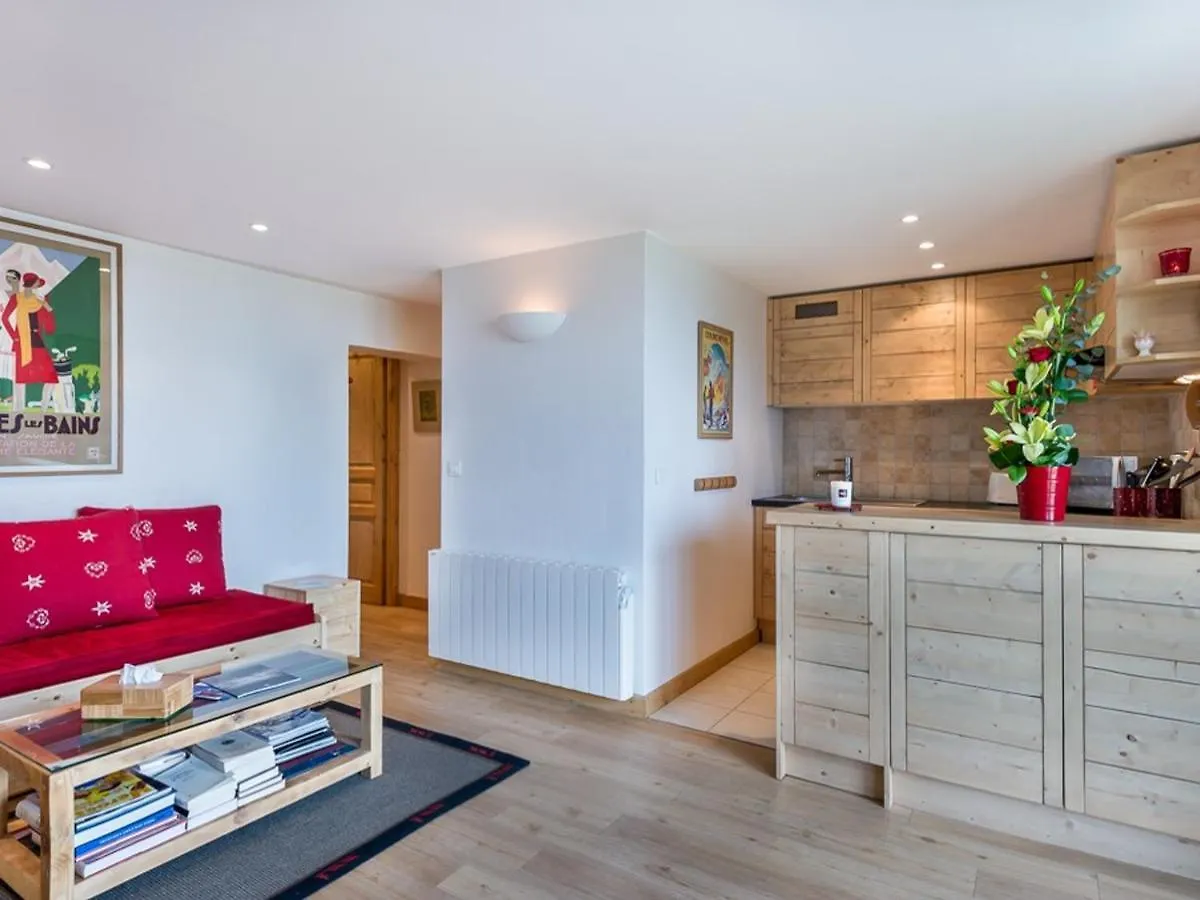 Appartement Savoyard A Courchevel 1850 Avec Wifi - Fr-1-575-162 0*,  France