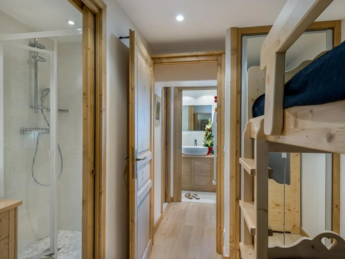 Appartement Savoyard A Courchevel 1850 Avec Wifi - Fr-1-575-162 0*,